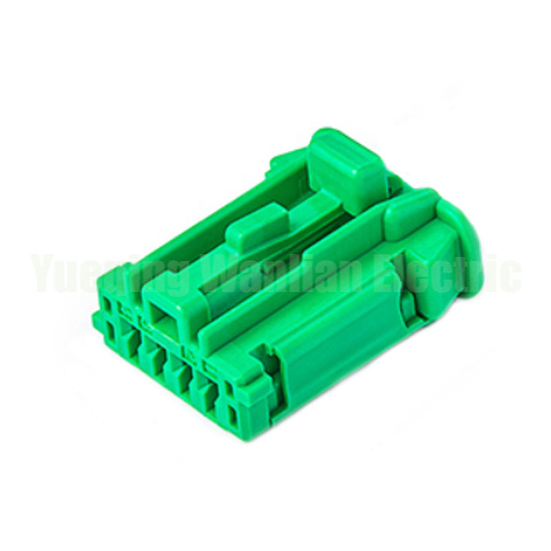 4 Pin 98817-1045 0988171045 Otomobil Harness Bağlantısı Konaklama Parçaları Araç Lisans Plakası Kapı Işık Arka Fener Soketi