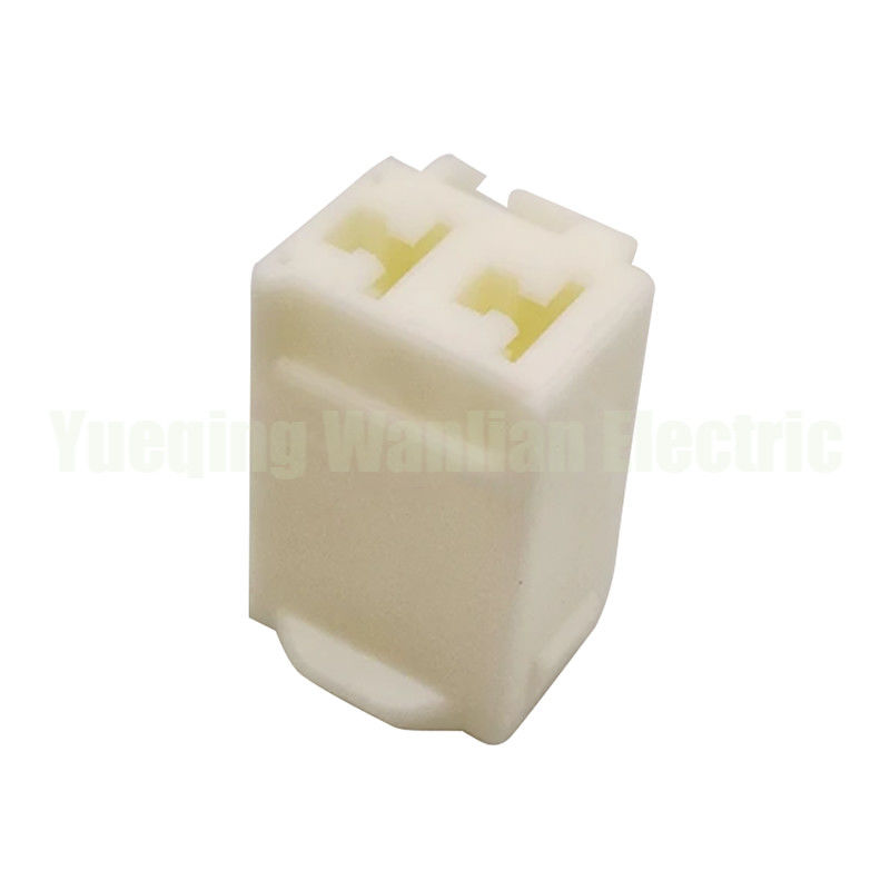 2 Pin 7283-3020 MG652500 Kadın otomobil bağlantısı fiş kabuğu ve bağlantısı sağlanır
