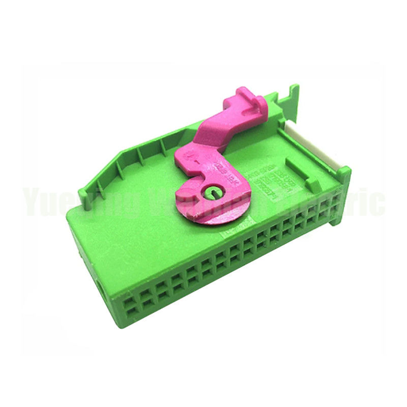 32 Pin Otomobil Bağlantısı 2050723-1 1719058-1 1719057-1 1J0972977C 8L0972977C 964826 1534222-1