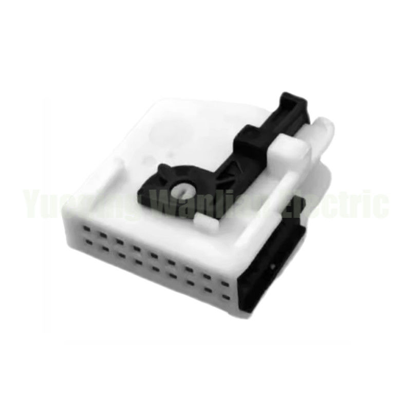 18 Pin 1379100-2 1379102-1 Miniatür Otomatik AC Montaj Soket Araç Elektrik Bağlantısı