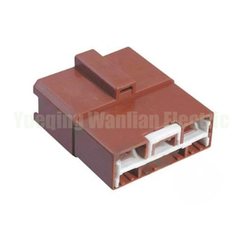 7 Pin 6950-1030 AC Montaj Araba Kapısı Kilit Kablo Bağlantısı Erkek Soket Kompozit Bağlantıları