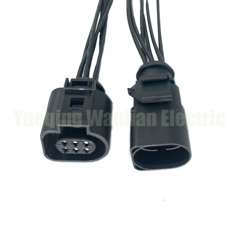6 Pin 1J0973713 1813139-1 42121700 3B0973813 Otomatik ACC Soket Kapı Kilitli Ters Radar Gaz Plug