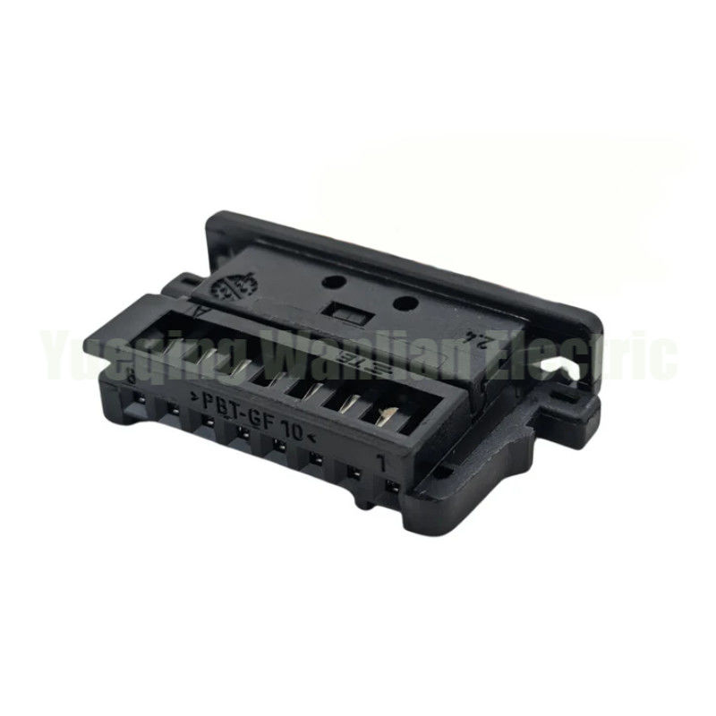 8 Pin 3D0972708A 0-1718547-1 6954522-01 Pusula Geriye Çıkış Işık bağlantısı Ekran Ekranı İç mekan üst lamba fişleri